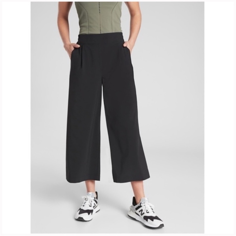 Athleta Brooklyn Wide Leg Crop Pants Black Size 22